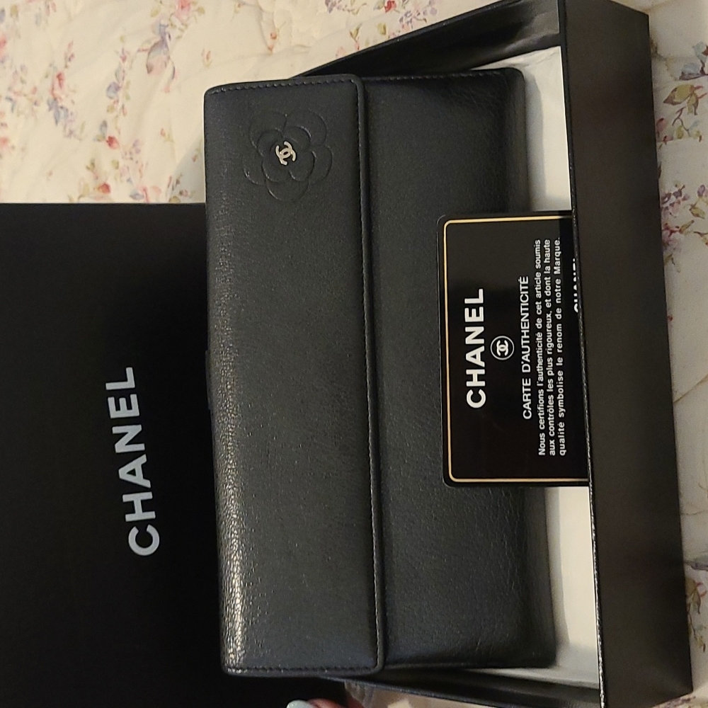 Chanel wallet